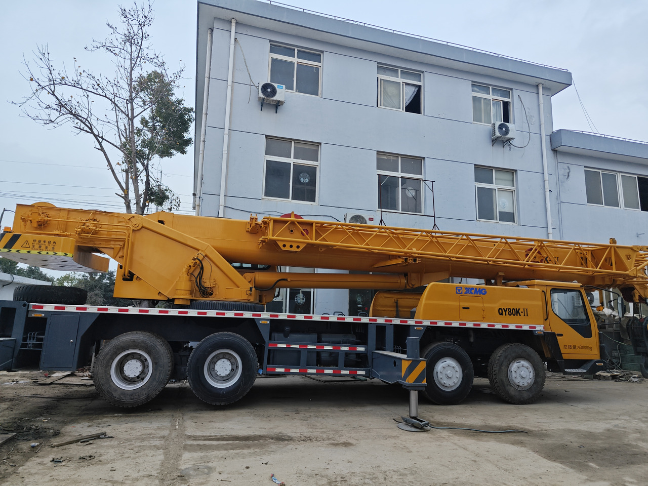 XCMG QY80K 80T TRUCK CRANE - Мобильный кран: фото 2 XCMG QY80K 80T TRUCK CRANE - Мобильный кран: фото 2