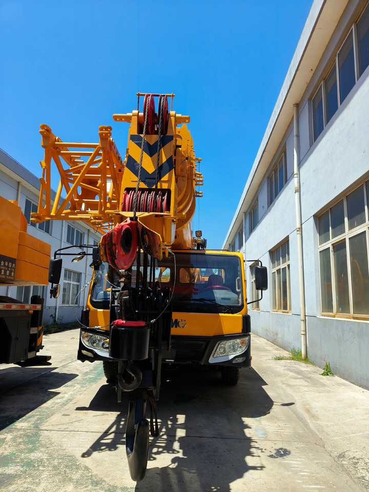 XCMG QY80K used xcmg truck crane - Мобильный кран: фото 2 XCMG QY80K used xcmg truck crane - Мобильный кран: фото 2