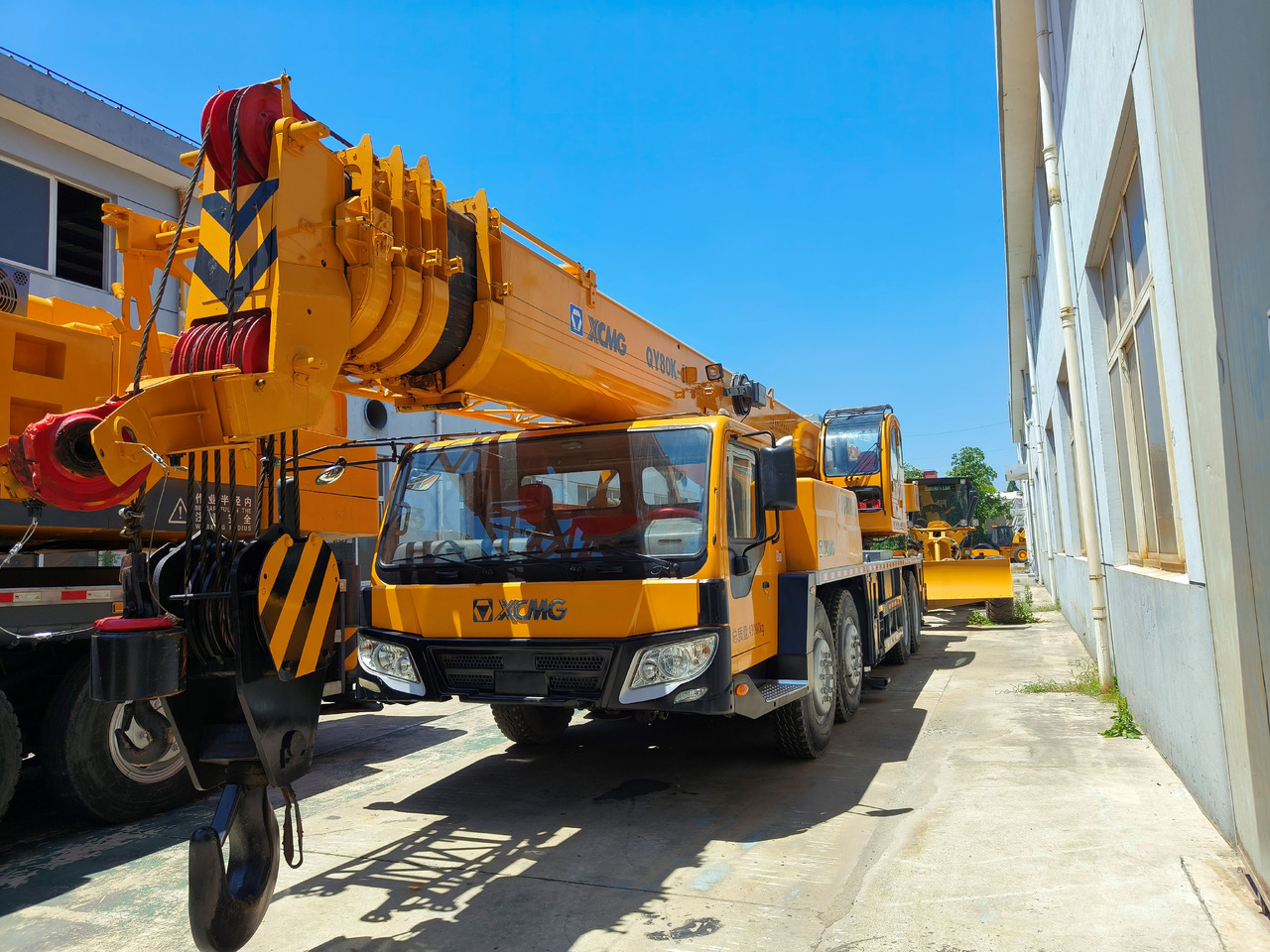 XCMG QY80K used xcmg truck crane - Мобильный кран: фото 1 XCMG QY80K used xcmg truck crane - Мобильный кран: фото 1
