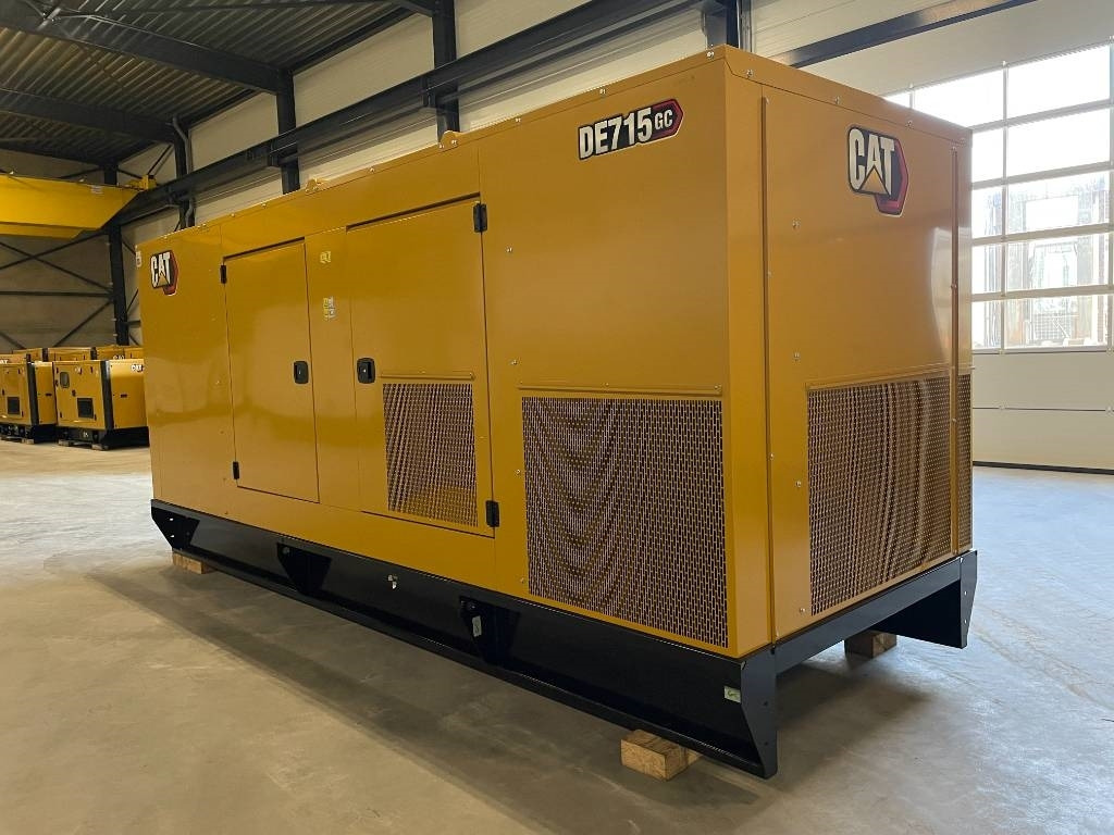 CAT DE715GC - 715 kVA Stand-by Generator - DPX-18224  - Электрогенератор: фото 3 CAT DE715GC - 715 kVA Stand-by Generator - DPX-18224  - Электрогенератор: фото 3