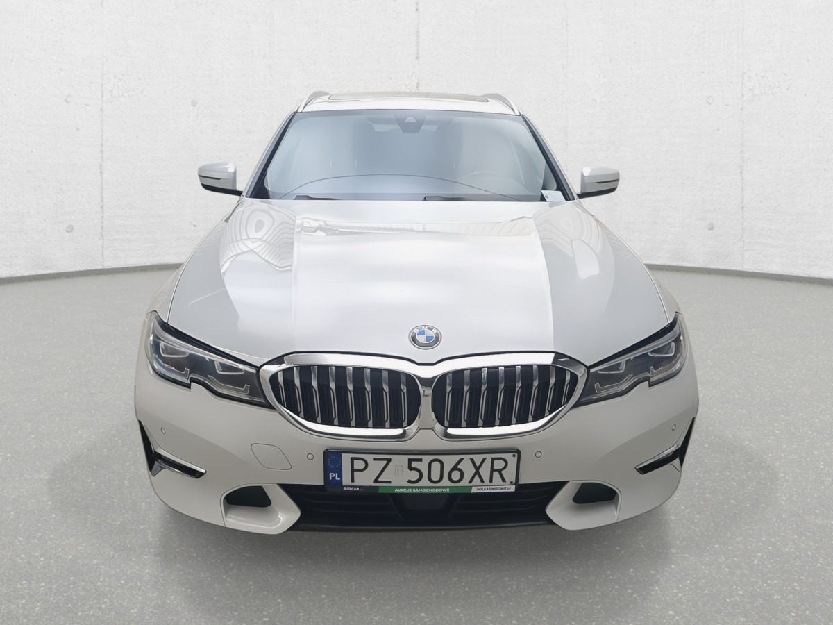 BMW 320D XDRIVE KOMBI - Легковой автомобиль: фото 3 BMW 320D XDRIVE KOMBI - Легковой автомобиль: фото 3
