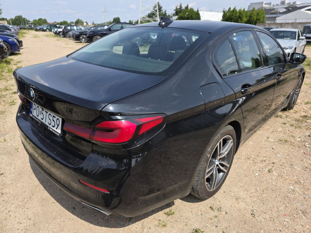 BMW 520i SEDAN - Седан: фото 3 BMW 520i SEDAN - Седан: фото 3