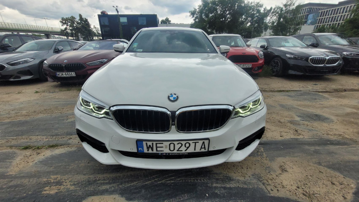 BMW 530e iPerformance M Sport SEDAN - Седан: фото 5 BMW 530e iPerformance M Sport SEDAN - Седан: фото 5