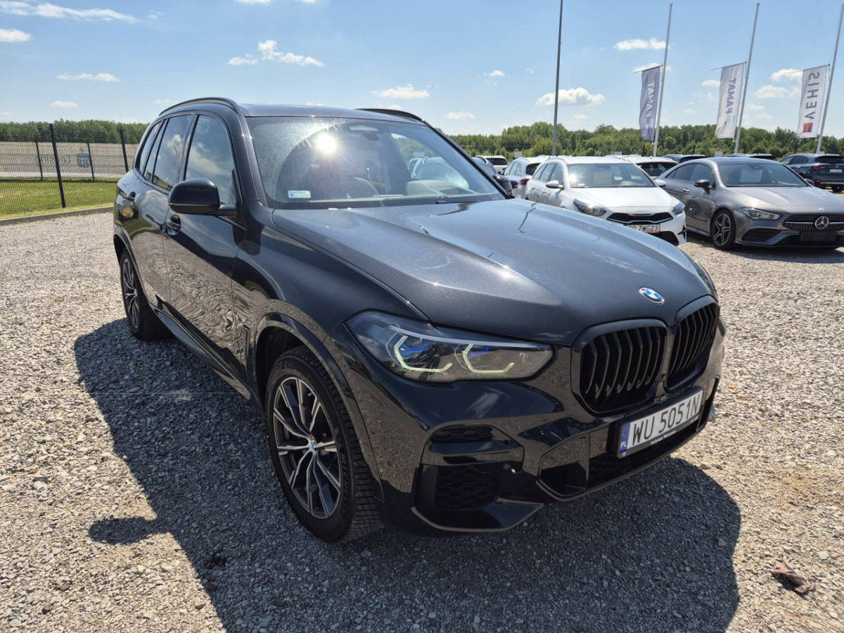 BMW X5 M50I SUV - Внедорожник: фото 1 BMW X5 M50I SUV - Внедорожник: фото 1
