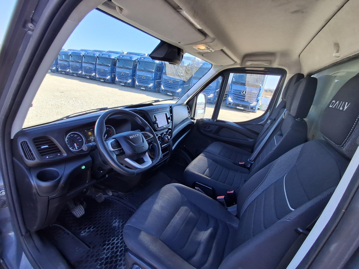 Грузовик с закрытым кузовом IVECO DAILY 50C18 KONTENER Z WINDĄ: фото 10
