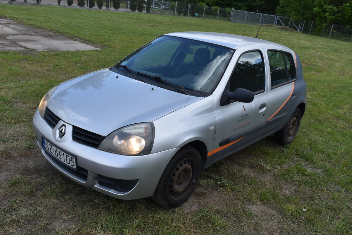 RENAULT CLIO HATCHBACK - Легковой автомобиль: фото 2 RENAULT CLIO HATCHBACK - Легковой автомобиль: фото 2