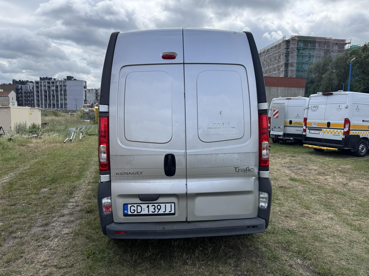 RENAULT TRAFIC FURGON BLASZAK - Цельнометаллический фургон: фото 4 RENAULT TRAFIC FURGON BLASZAK - Цельнометаллический фургон: фото 4