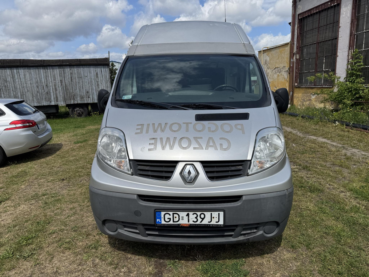 RENAULT TRAFIC FURGON BLASZAK - Цельнометаллический фургон: фото 3 RENAULT TRAFIC FURGON BLASZAK - Цельнометаллический фургон: фото 3