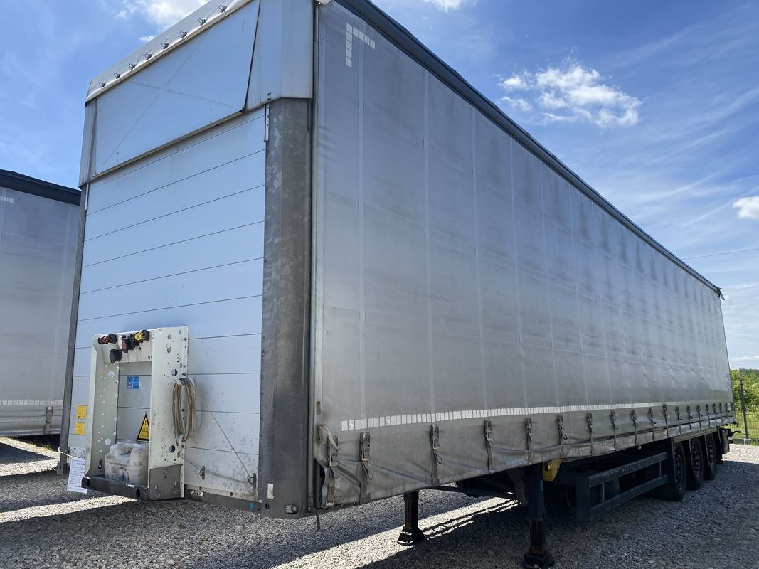 SCHMITZ CARGOBULL SCB S3T FIRANA - Тентованный прицеп: фото 2 SCHMITZ CARGOBULL SCB S3T FIRANA - Тентованный прицеп: фото 2