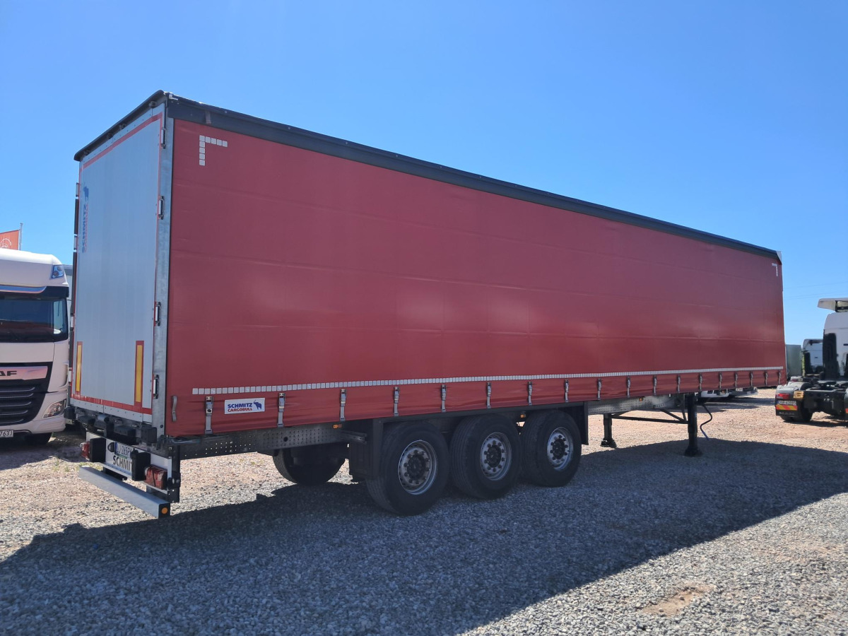 SCHMITZ CARGOBULL SCB S3T FIRANA - Тентованный прицеп: фото 4 SCHMITZ CARGOBULL SCB S3T FIRANA - Тентованный прицеп: фото 4