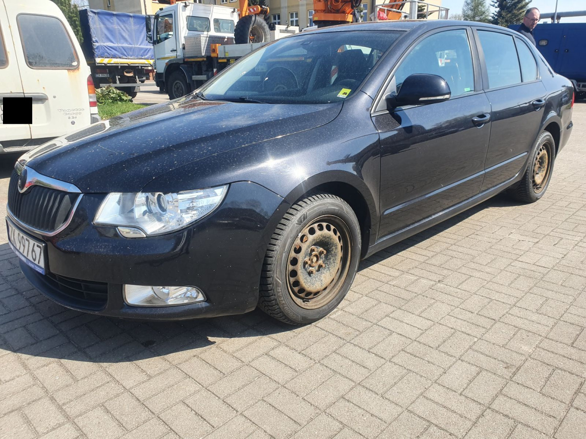 SKODA SUPERB SEDAN - Седан: фото 2 SKODA SUPERB SEDAN - Седан: фото 2