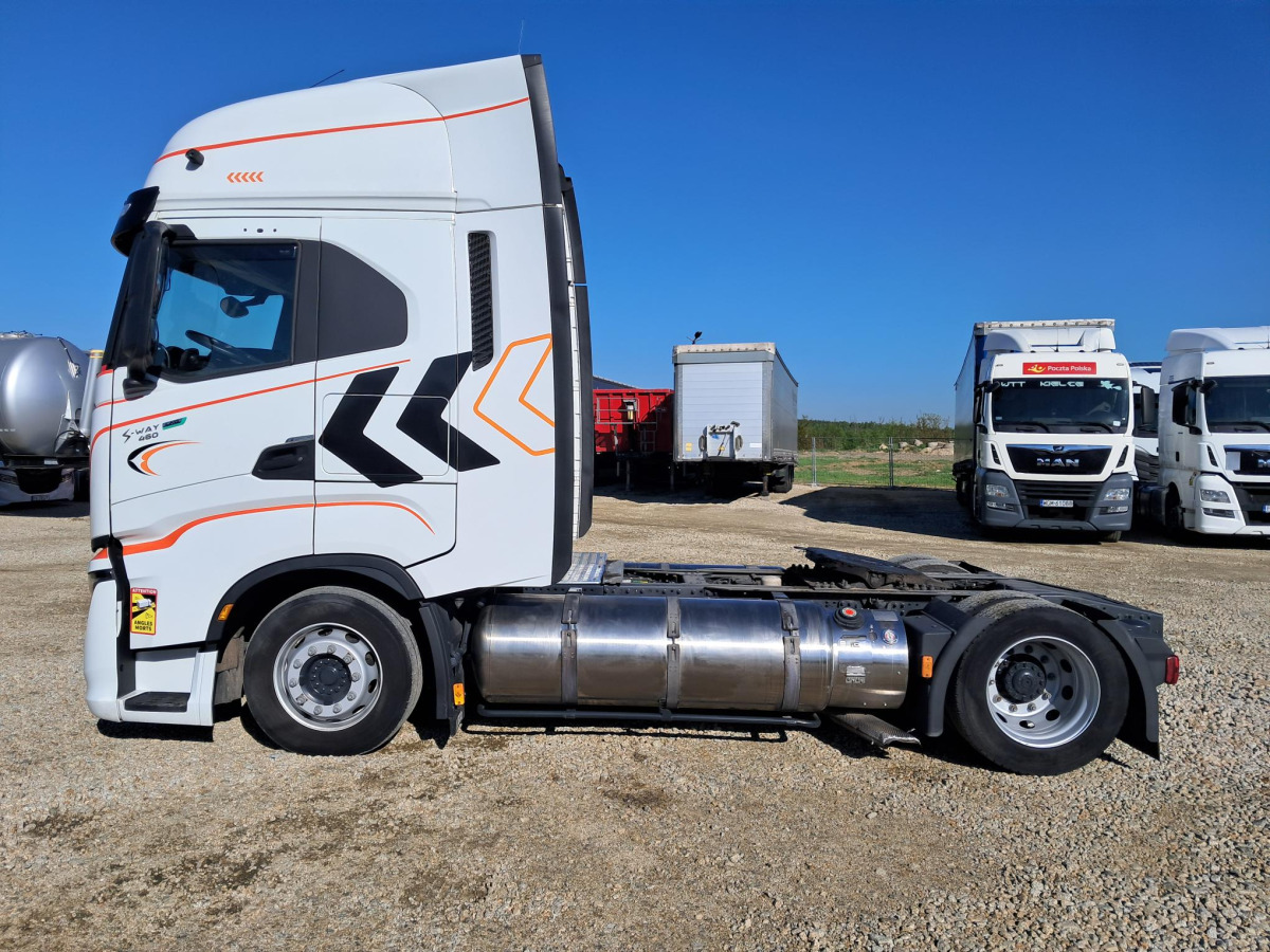 IVECO AS440ST/FP LT LNG CIĄGNIK SIODŁOWY - Тягач: фото 4 IVECO AS440ST/FP LT LNG CIĄGNIK SIODŁOWY - Тягач: фото 4
