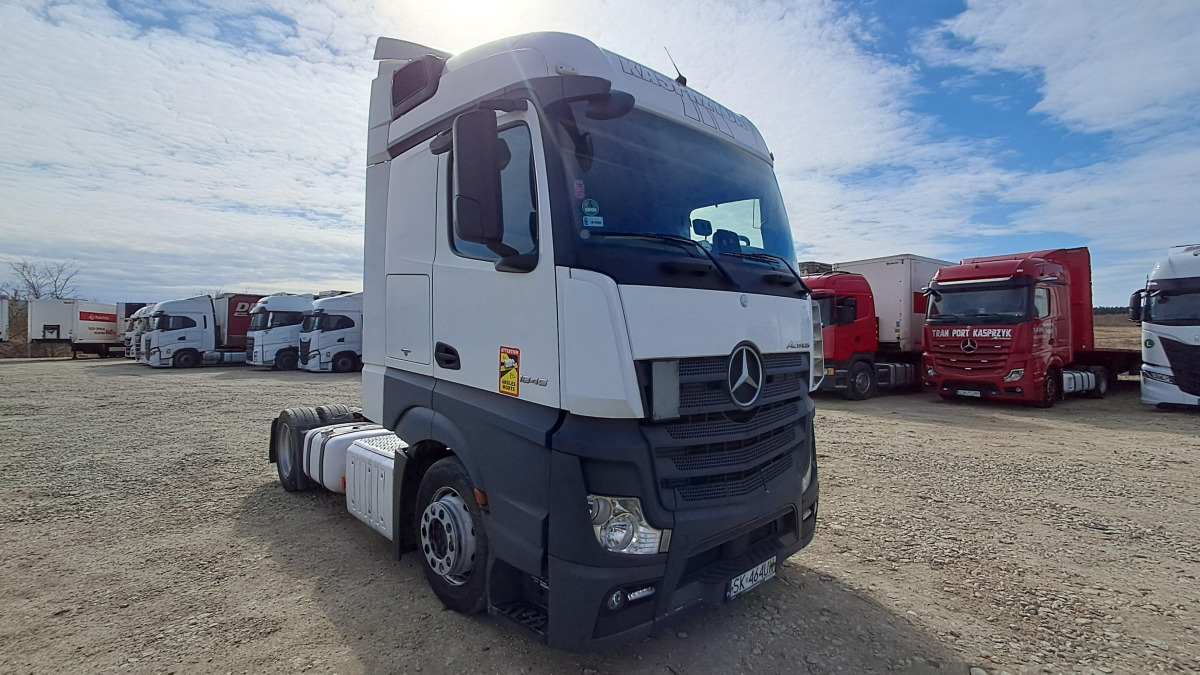 MERCEDES BENZ ACTROS 1845 CIĄGNIK SIODŁOWY - Тягач: фото 1 MERCEDES BENZ ACTROS 1845 CIĄGNIK SIODŁOWY - Тягач: фото 1
