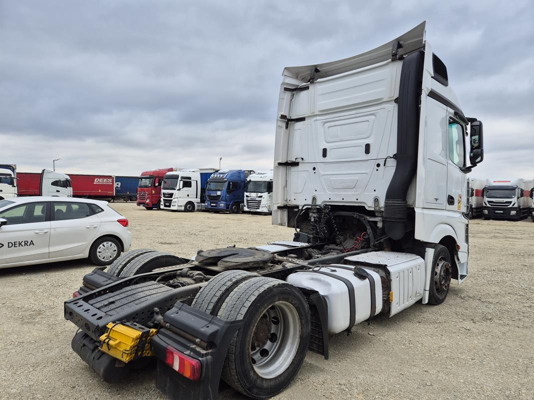 MERCEDES BENZ ACTROS 1845 CIĄGNIK SIODŁOWY - Тягач: фото 4 MERCEDES BENZ ACTROS 1845 CIĄGNIK SIODŁOWY - Тягач: фото 4