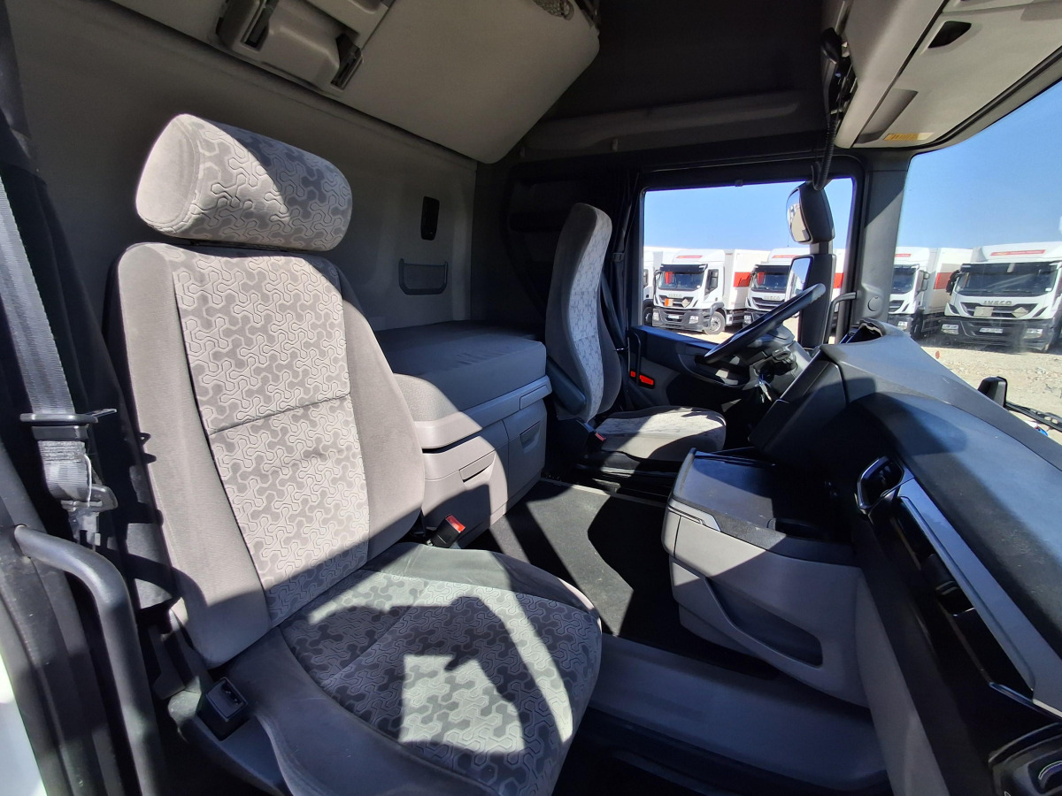 Тягач SCANIA R410  CIĄGNIK SIODŁOWY: фото 11