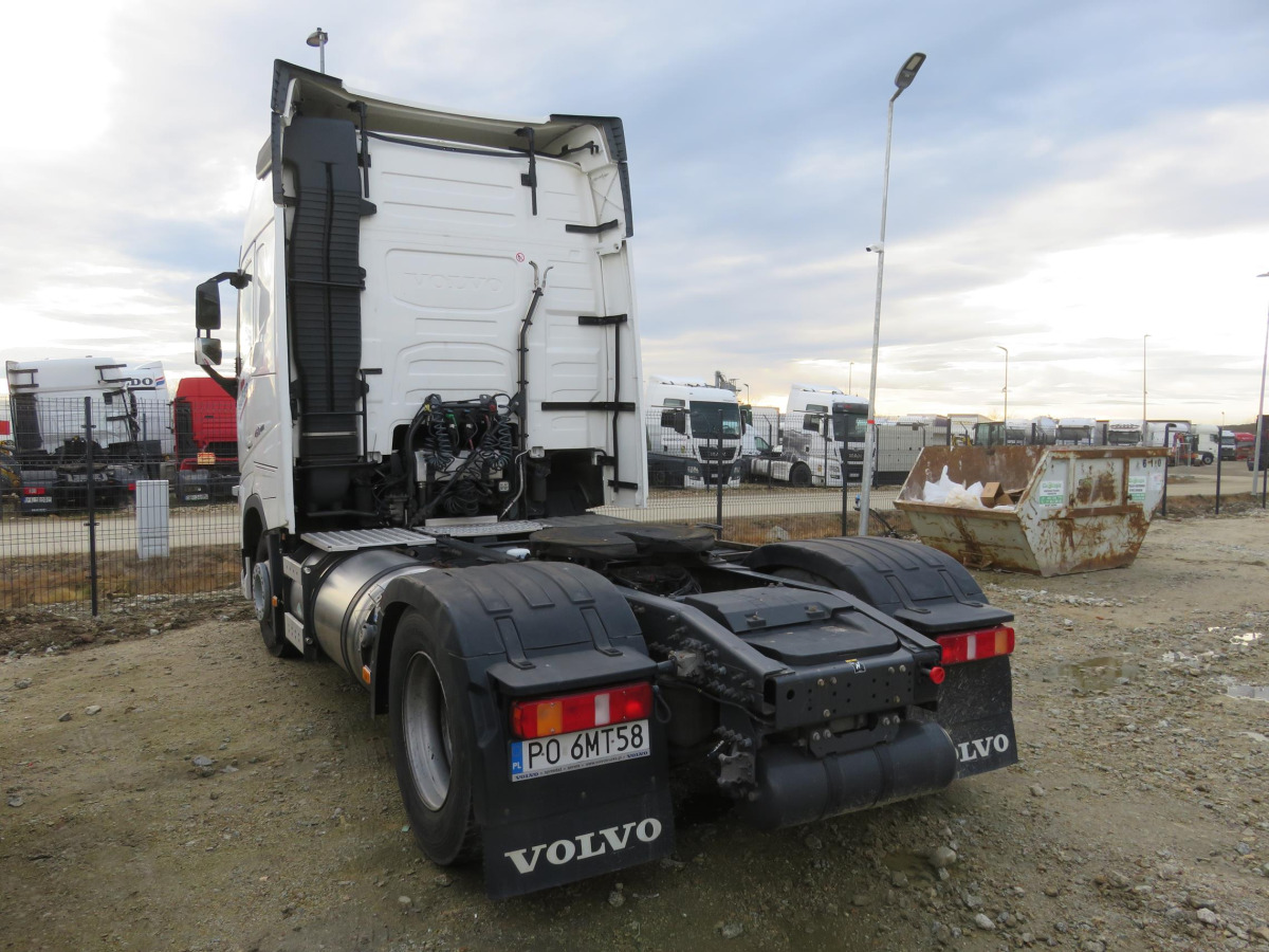 VOLVO FH 460 CIĄGNIK SIODŁOWY - Тягач: фото 3 VOLVO FH 460 CIĄGNIK SIODŁOWY - Тягач: фото 3