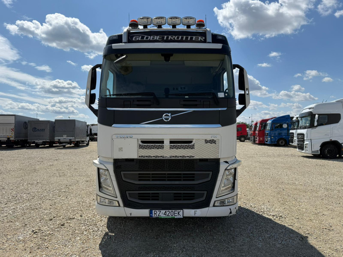 VOLVO FH CIĄGNIK SIODŁOWY - Тягач: фото 3 VOLVO FH CIĄGNIK SIODŁOWY - Тягач: фото 3