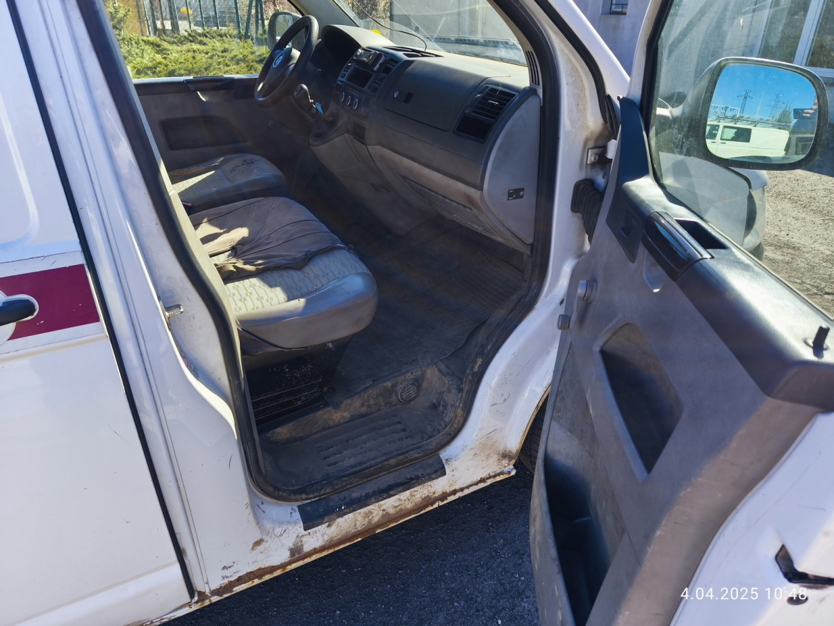 VOLKSWAGEN TRANSPORTER FURGON BLASZAK - Цельнометаллический фургон: фото 5 VOLKSWAGEN TRANSPORTER FURGON BLASZAK - Цельнометаллический фургон: фото 5