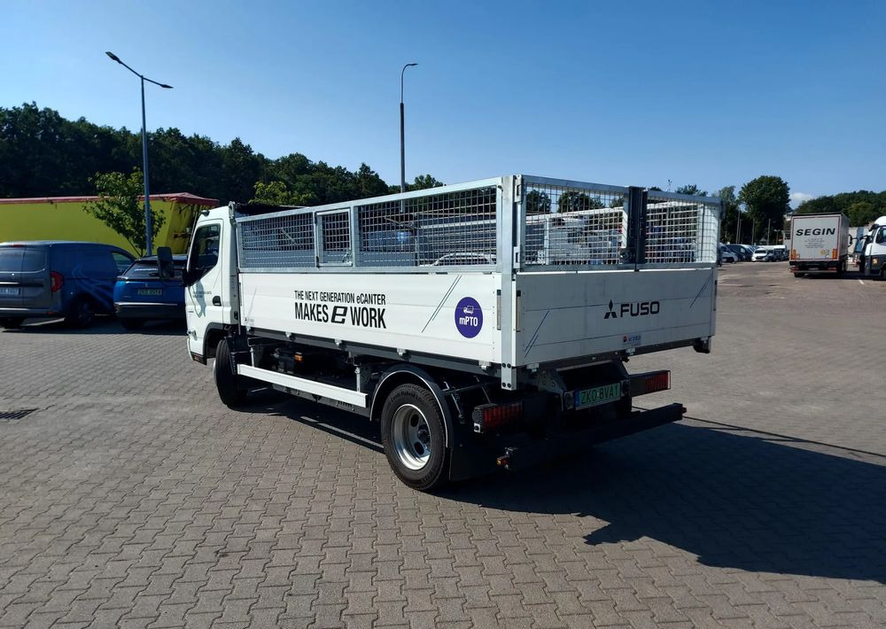 FUSO eCanter 4C15 Wywrotka Selektywna zbiórka - Самосвал, Электрогрузовик: фото 4 FUSO eCanter 4C15 Wywrotka Selektywna zbiórka - Самосвал, Электрогрузовик: фото 4