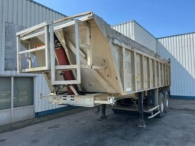 Benalu 2 Axle Alu Tipper , Spring Suspension , Drum Brakes, Fruehauf Axles - Самосвальный полуприцеп: фото 5 Benalu 2 Axle Alu Tipper , Spring Suspension , Drum Brakes, Fruehauf Axles - Самосвальный полуприцеп: фото 5