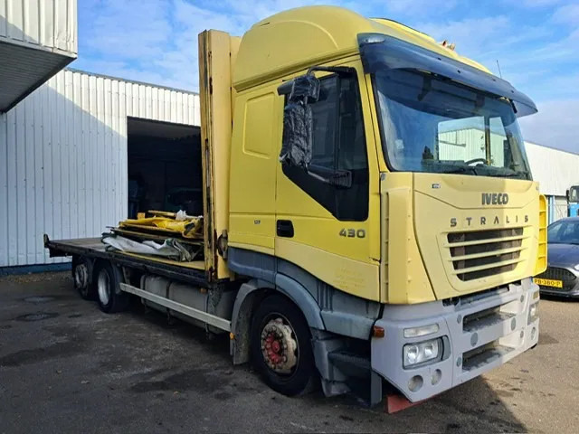 Iveco Stralis 430 , 6x2 , Manual Gearbox , Euro 3 - Тентованный грузовик: фото 4 Iveco Stralis 430 , 6x2 , Manual Gearbox , Euro 3 - Тентованный грузовик: фото 4