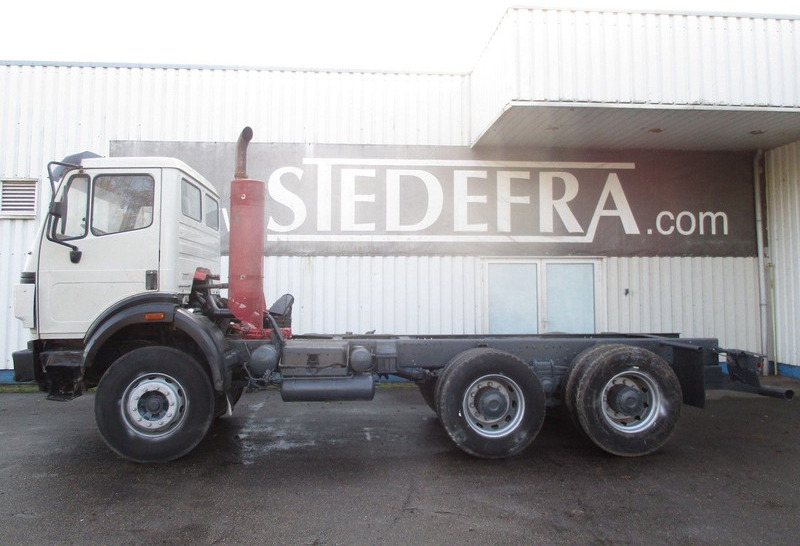 Mercedes-Benz 2538 , V8 , Manual , 6x4 , Spring suspension , Euro 2 - Грузовик-шасси: фото 2 Mercedes-Benz 2538 , V8 , Manual , 6x4 , Spring suspension , Euro 2 - Грузовик-шасси: фото 2