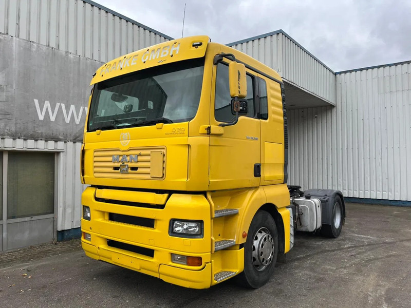 MAN TGA 18-390 , Manual Gearbox , Airco , PTO , Tipper hydraulics - Тягач: фото 1 MAN TGA 18-390 , Manual Gearbox , Airco , PTO , Tipper hydraulics - Тягач: фото 1