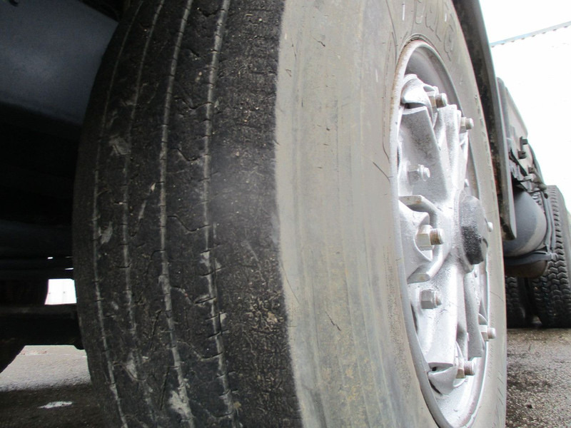 Грузовик-шасси Volvo F7 , 6x4 , Manual , Euro 1 , Telma Retarder , Spring suspension: фото 11