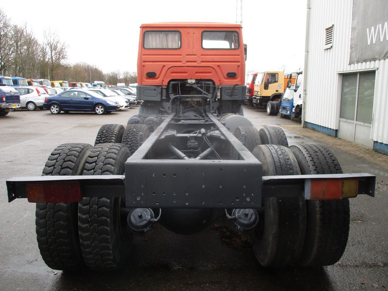 Грузовик-шасси Volvo F7 , 6x4 , Manual , Euro 1 , Telma Retarder , Spring suspension: фото 7