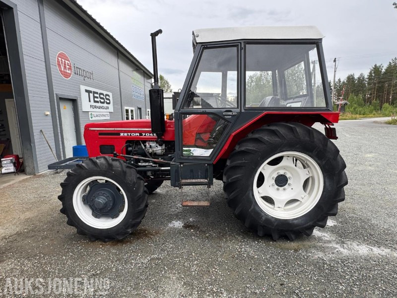 1984 Zetor 7045 traktor - Трактор: фото 2 1984 Zetor 7045 traktor - Трактор: фото 2