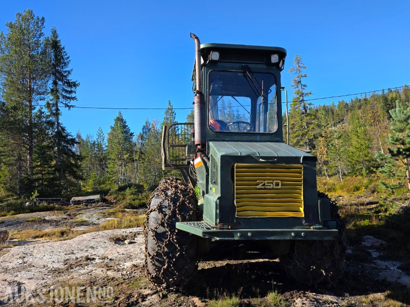 1987 ØSA 250 Lastebærer med Øsa 363 skogskran - Hydrostatdrift - Komplett delekatalog og instruksjonsbok - Lav og høy serie - Строительное оборудование: фото 5 1987 ØSA 250 Lastebærer med Øsa 363 skogskran - Hydrostatdrift - Komplett delekatalog og instruksjonsbok - Lav og høy serie - Строительное оборудование: фото 5