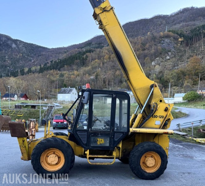 1992 JCB 530-120 Teleskoplaster - Pallegaffel - Brøyteskjær - Timer: 8246 - Телескопический погрузчик: фото 2 1992 JCB 530-120 Teleskoplaster - Pallegaffel - Brøyteskjær - Timer: 8246 - Телескопический погрузчик: фото 2