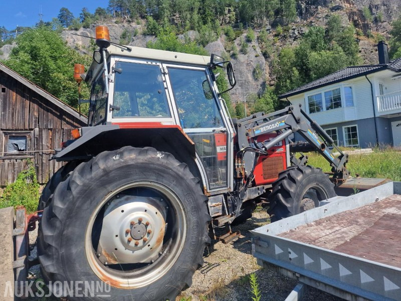 1993 Massey Ferguson 375, Reparasjonsobjekt - Трактор: фото 3 1993 Massey Ferguson 375, Reparasjonsobjekt - Трактор: фото 3