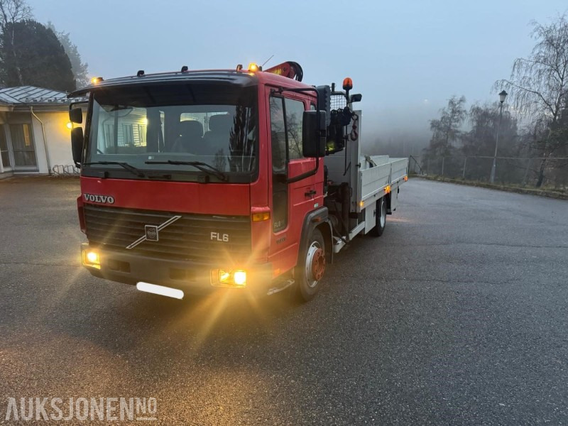 2000 Volvo FL611 med kran og plan KUN 98.766km EU OK TIL 09.12.2026 - Автоманипулятор: фото 2 2000 Volvo FL611 med kran og plan KUN 98.766km EU OK TIL 09.12.2026 - Автоманипулятор: фото 2