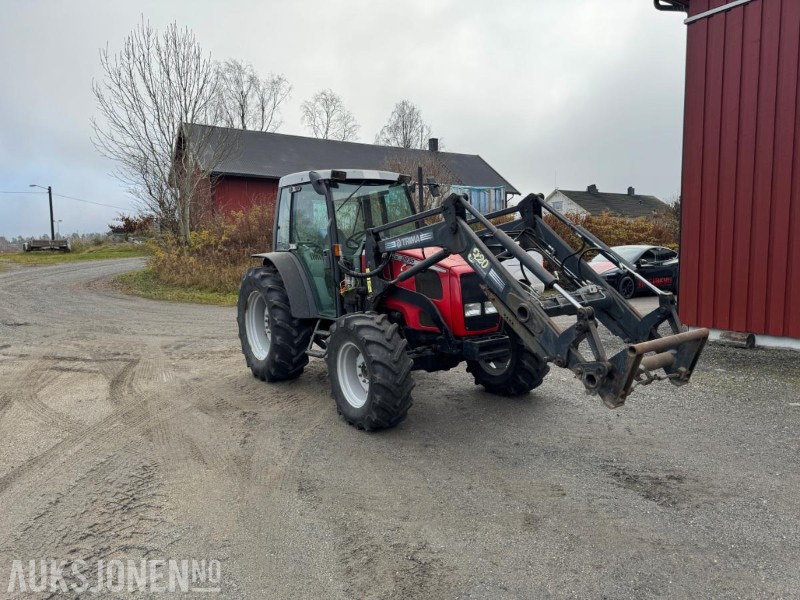 2001 Massey Ferguson 2230-4 m/Trima 320 Professional laster, 1171 timer, servicehistorikk, fremstår som godt vedlikeholdt - Трактор: фото 2 2001 Massey Ferguson 2230-4 m/Trima 320 Professional laster, 1171 timer, servicehistorikk, fremstår som godt vedlikeholdt - Трактор: фото 2