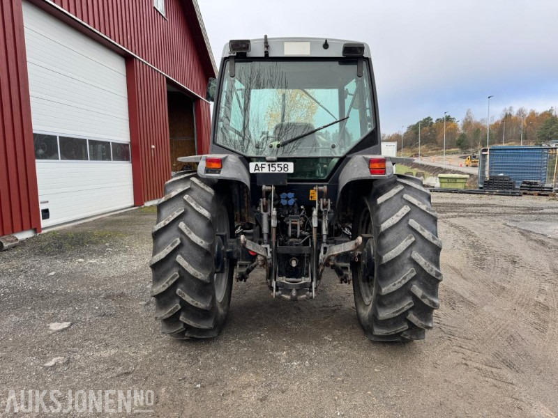 2001 Massey Ferguson 2230-4 m/Trima 320 Professional laster, 1171 timer, servicehistorikk, fremstår som godt vedlikeholdt - Трактор: фото 5 2001 Massey Ferguson 2230-4 m/Trima 320 Professional laster, 1171 timer, servicehistorikk, fremstår som godt vedlikeholdt - Трактор: фото 5