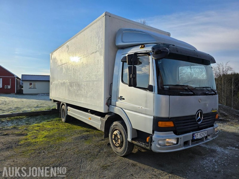 2001 Mercedes-Benz 817L/42 ATEGO SKAPBIL 36m³ MED LASTELEM - Грузовик с закрытым кузовом: фото 3 2001 Mercedes-Benz 817L/42 ATEGO SKAPBIL 36m³ MED LASTELEM - Грузовик с закрытым кузовом: фото 3