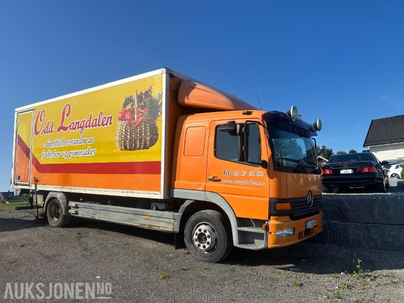 2001 Mercedes-Benz Atego 1223L/48AT - Грузовик с закрытым кузовом: фото 1 2001 Mercedes-Benz Atego 1223L/48AT - Грузовик с закрытым кузовом: фото 1