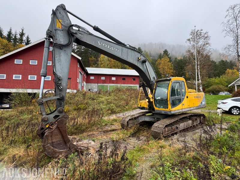 2001 Volvo EC240NLC Beltegraver - Gravemaskin - Экскаватор: фото 1 2001 Volvo EC240NLC Beltegraver - Gravemaskin - Экскаватор: фото 1