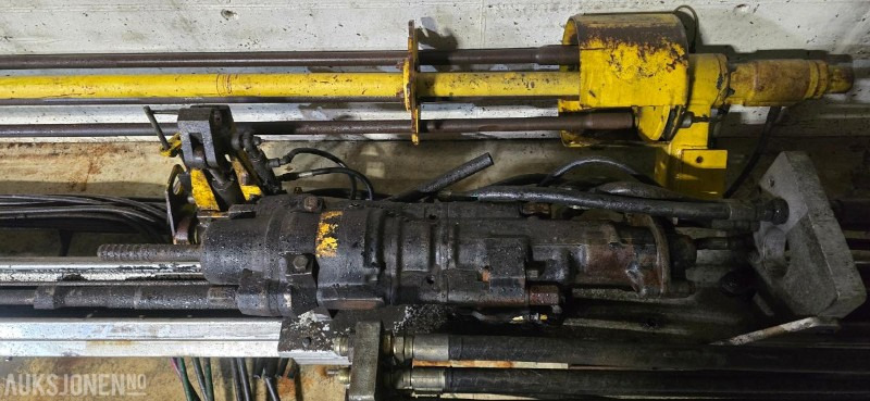 2003 Atlas Copco 512 Boretårn - Буровая машина: фото 2 2003 Atlas Copco 512 Boretårn - Буровая машина: фото 2