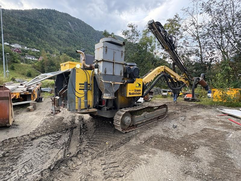 2005 Atlas Copco ROC D3-03 borerigg - 6 947 timer - rep objekt / delerigg - Буровая машина: фото 3 2005 Atlas Copco ROC D3-03 borerigg - 6 947 timer - rep objekt / delerigg - Буровая машина: фото 3