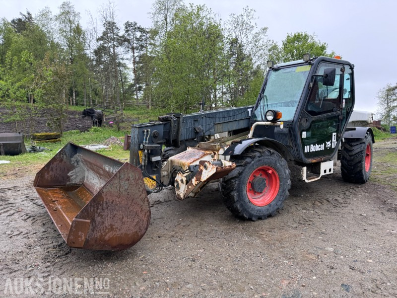 2005 Bobcat T35120SL Teleskoptruck / Teleskoplaster - 4x4x4 - avvatringssylinder - Støttelabber - Hydraulisk redskapslås - Jibb - Skuffe - 2 stk pallegafler - Телескопический погрузчик: фото 1 2005 Bobcat T35120SL Teleskoptruck / Teleskoplaster - 4x4x4 - avvatringssylinder - Støttelabber - Hydraulisk redskapslås - Jibb - Skuffe - 2 stk pallegafler - Телескопический погрузчик: фото 1