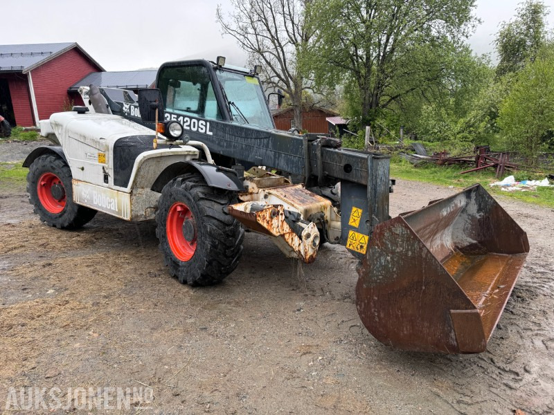 2005 Bobcat T35120SL Teleskoptruck / Teleskoplaster - 4x4x4 - avvatringssylinder - Støttelabber - Hydraulisk redskapslås - Jibb - Skuffe - 2 stk pallegafler - Телескопический погрузчик: фото 3 2005 Bobcat T35120SL Teleskoptruck / Teleskoplaster - 4x4x4 - avvatringssylinder - Støttelabber - Hydraulisk redskapslås - Jibb - Skuffe - 2 stk pallegafler - Телескопический погрузчик: фото 3