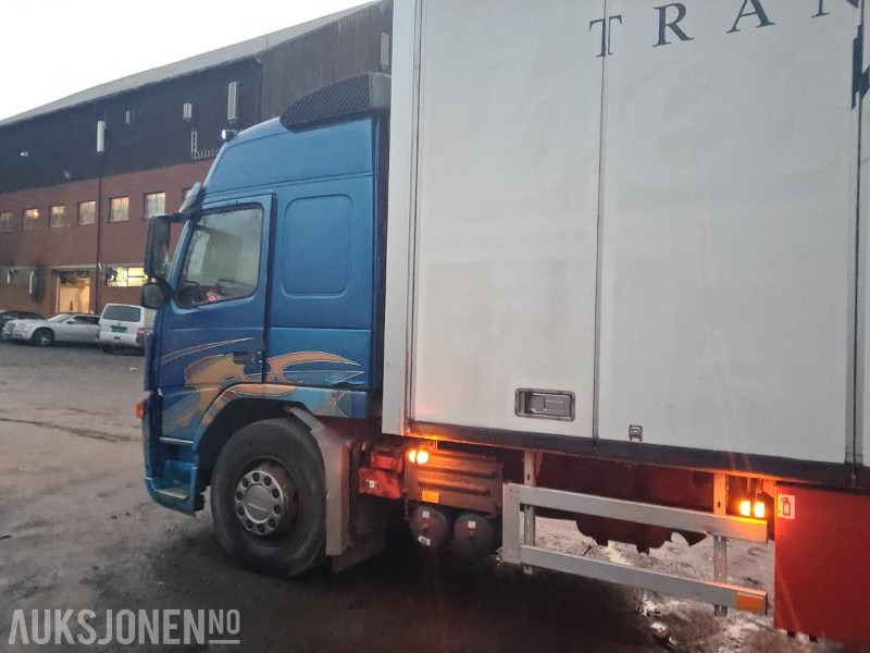 2005 Volvo FM9 - Грузовик с закрытым кузовом: фото 4 2005 Volvo FM9 - Грузовик с закрытым кузовом: фото 4