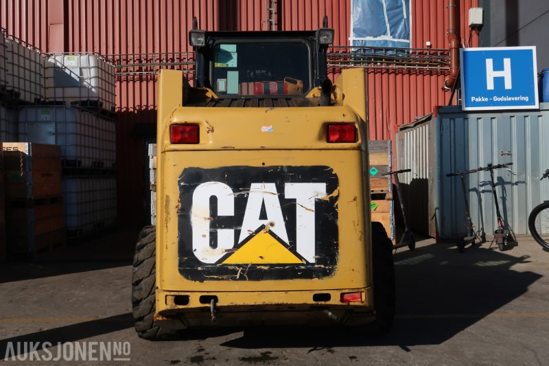 2007 Cat 216B2 Kompaktlaster / Sertifisert / Skuffe - Мини-погрузчик с бортовым поворотом: фото 5 2007 Cat 216B2 Kompaktlaster / Sertifisert / Skuffe - Мини-погрузчик с бортовым поворотом: фото 5