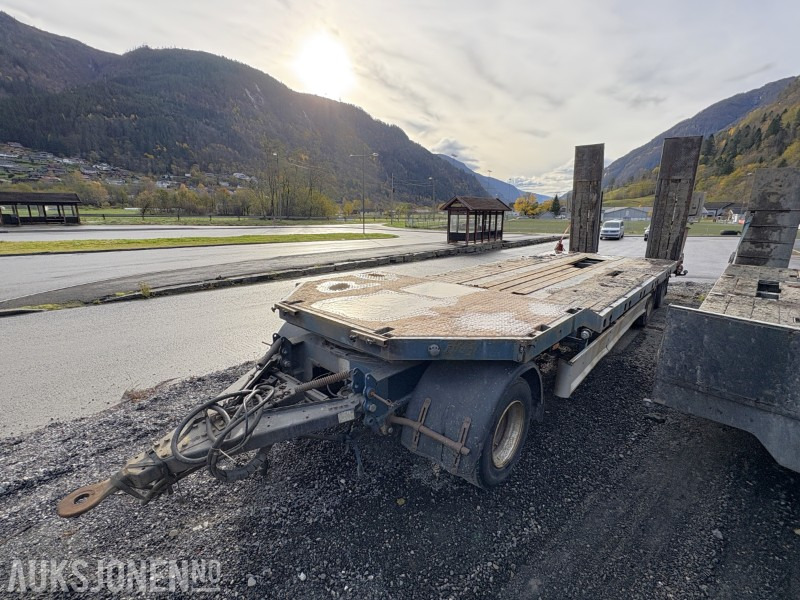 2007 Damm 3-akslet maskinhenger - EU godkjent til 28.05.2026 - Низкорамный прицеп: фото 1 2007 Damm 3-akslet maskinhenger - EU godkjent til 28.05.2026 - Низкорамный прицеп: фото 1