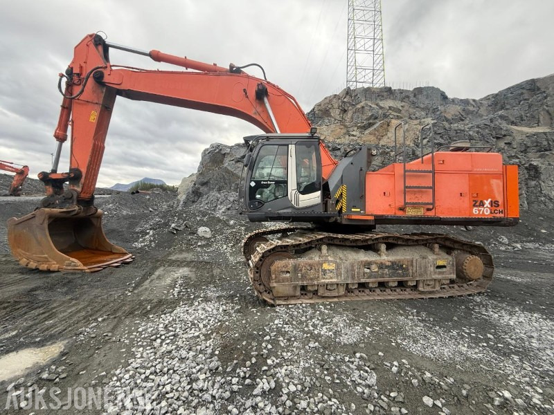 2008 Hitachi ZX670LCH-3 - Gravemaskin med hevbar hytte - Экскаватор: фото 1 2008 Hitachi ZX670LCH-3 - Gravemaskin med hevbar hytte - Экскаватор: фото 1