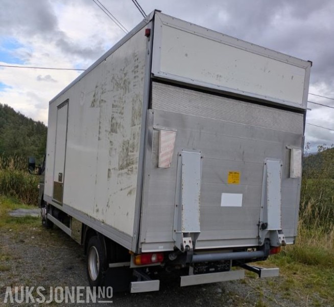 2008 Mitsubishi Canter - Грузовик с закрытым кузовом: фото 5 2008 Mitsubishi Canter - Грузовик с закрытым кузовом: фото 5
