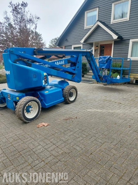 2008 UpRight AB46E bomlift med knekkarm - Arbeidshøyde 16,1 m. - Vekt: 6 700 kg - Timer: 217! - Подъёмник: фото 1 2008 UpRight AB46E bomlift med knekkarm - Arbeidshøyde 16,1 m. - Vekt: 6 700 kg - Timer: 217! - Подъёмник: фото 1