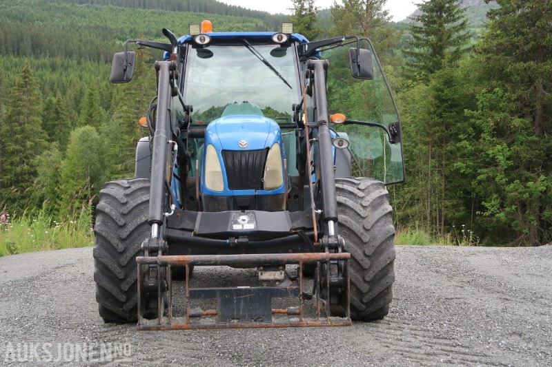 2009 New Holland T5060 Traktor / 8550 timer - Трактор: фото 4 2009 New Holland T5060 Traktor / 8550 timer - Трактор: фото 4